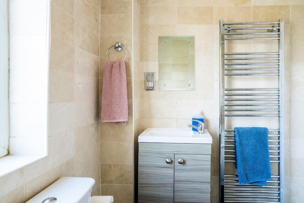 Lily's Stay, Parking And Close To Motor Point Arena