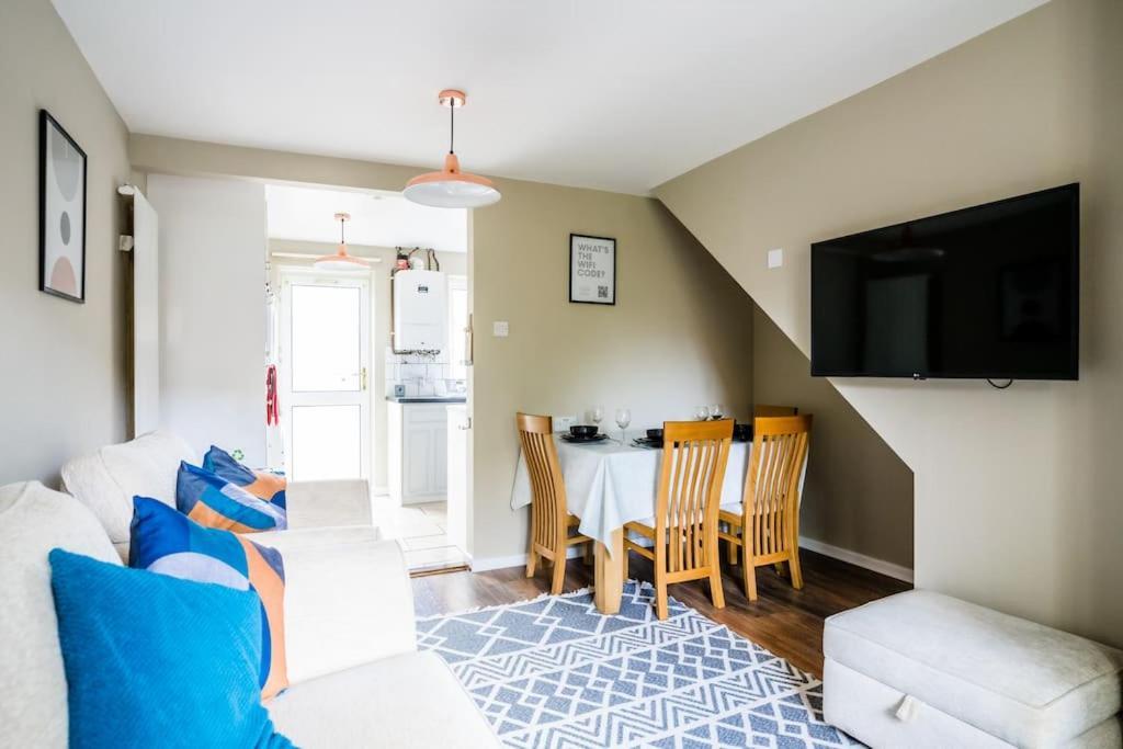 Lily's Stay, Parking And Close To Motor Point Arena Nottingham