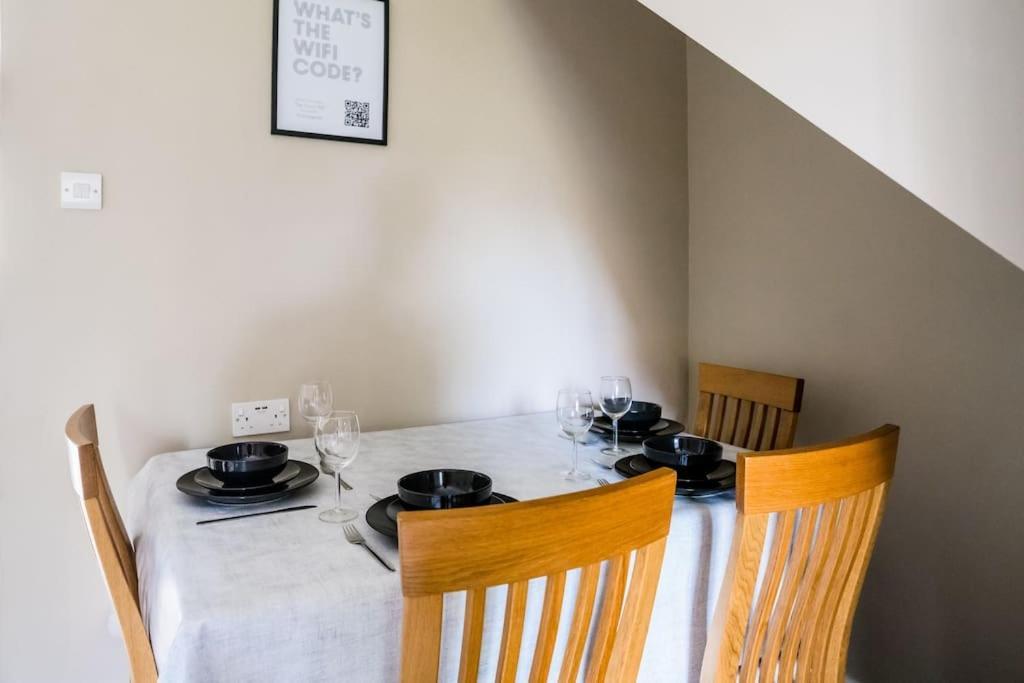 Lily's Stay, Parking And Close To Motor Point Arena