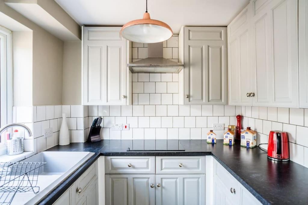 Lily's Stay, Parking And Close To Motor Point Arena Nottingham