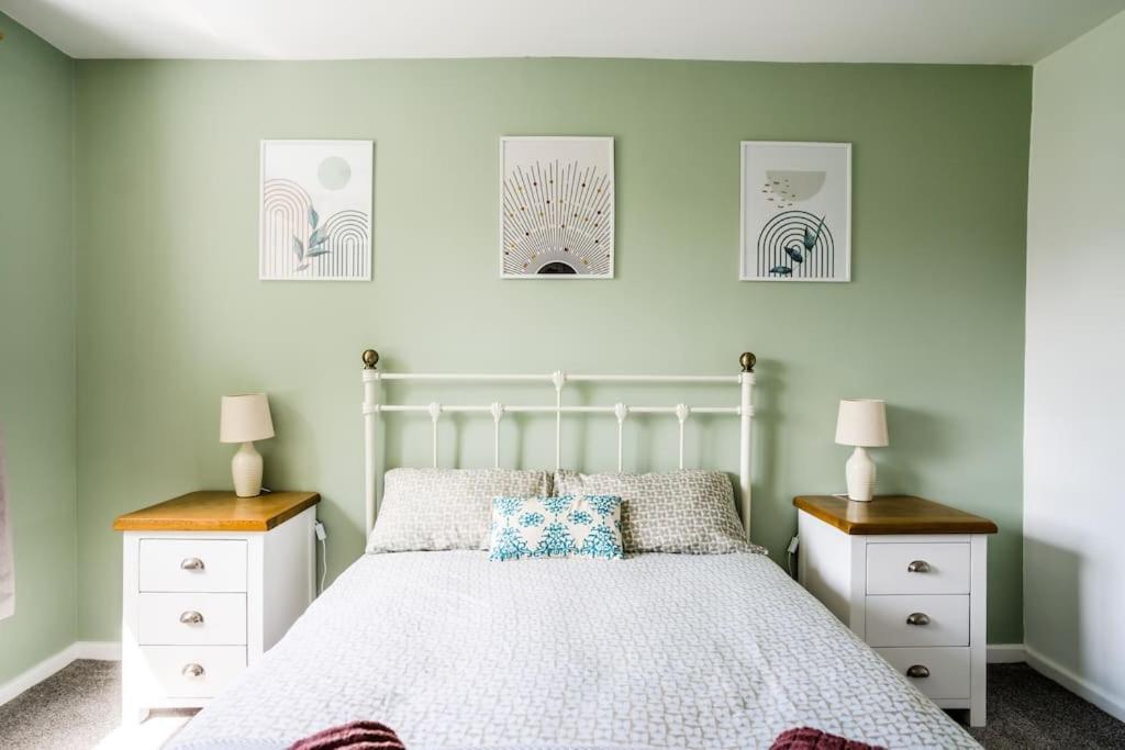 Lily's Stay, Parking And Close To Motor Point Arena Holiday home Nottingham